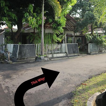 Kembar Guesthouse Jogyakarta Zewnętrze zdjęcie